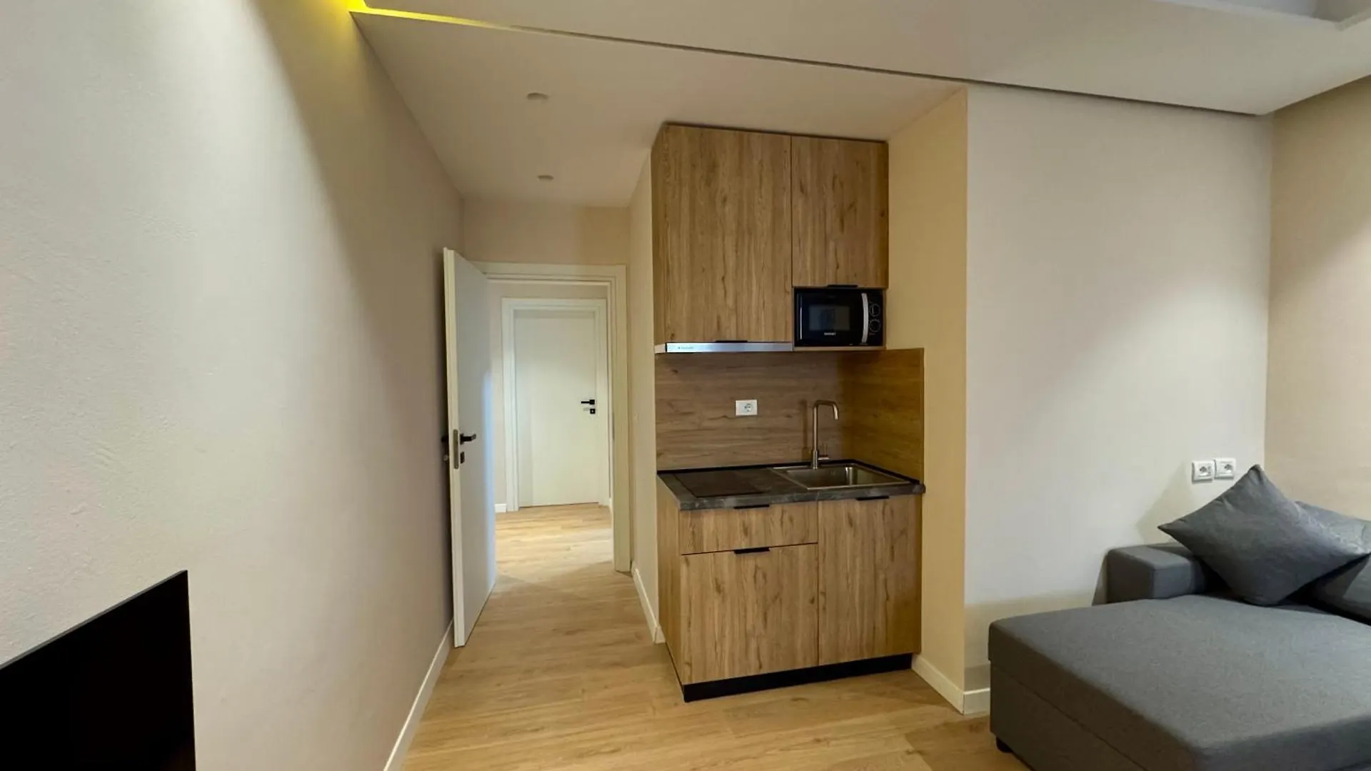 Toto Apartment 地拉那